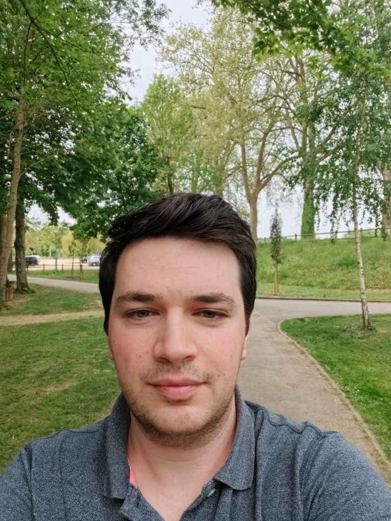 Selfie avec Huawei P50 Pocket 