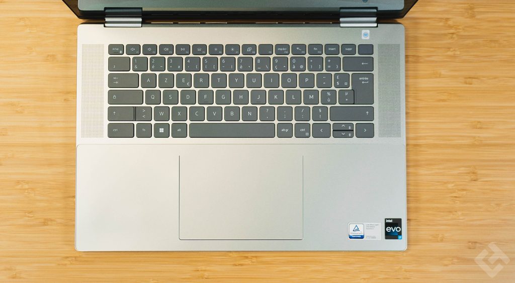 clavier et trackpad du dell inspiron 2 en 1 7620